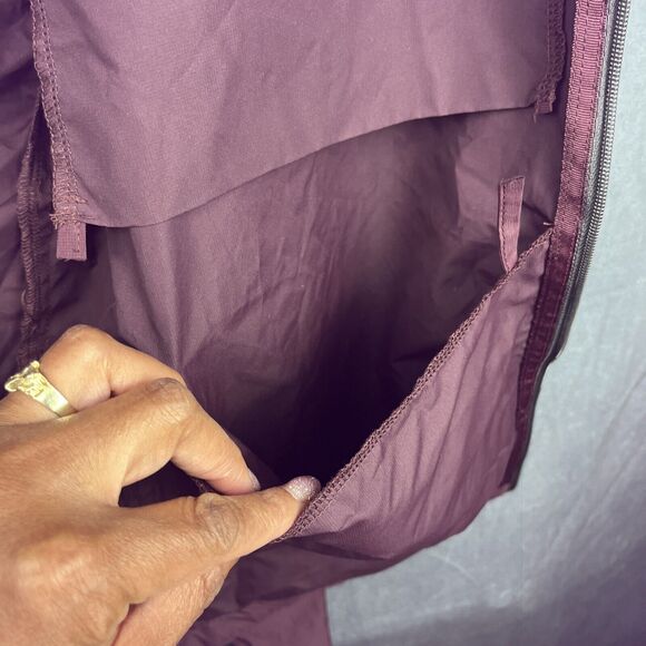 Bubba Gump Windbreaker Jacket Men's XXL Maroon Hooded Shrimp Co Forrest Gump - Picture 8 of 11